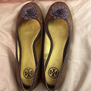 Tory Burch $295 size 8 petal ballet flats lavender woven raffia straw euc box